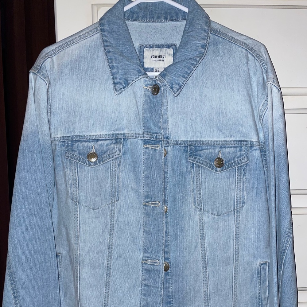 Women’s Jean Jacket (Never Worn)